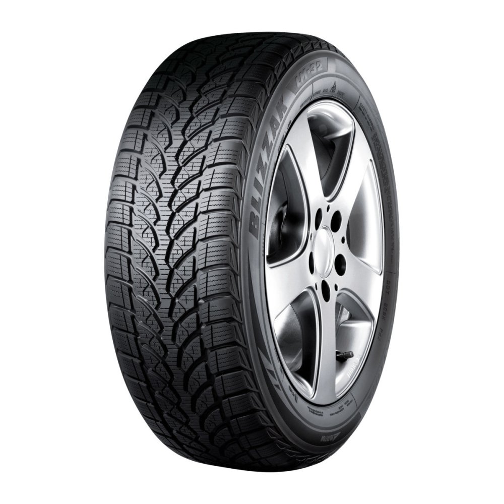 Bridgestone BLIZZAK LM-32 225/60 R16 98H